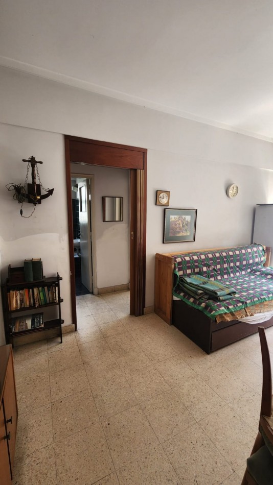 Departamento 2 amb. a la calle