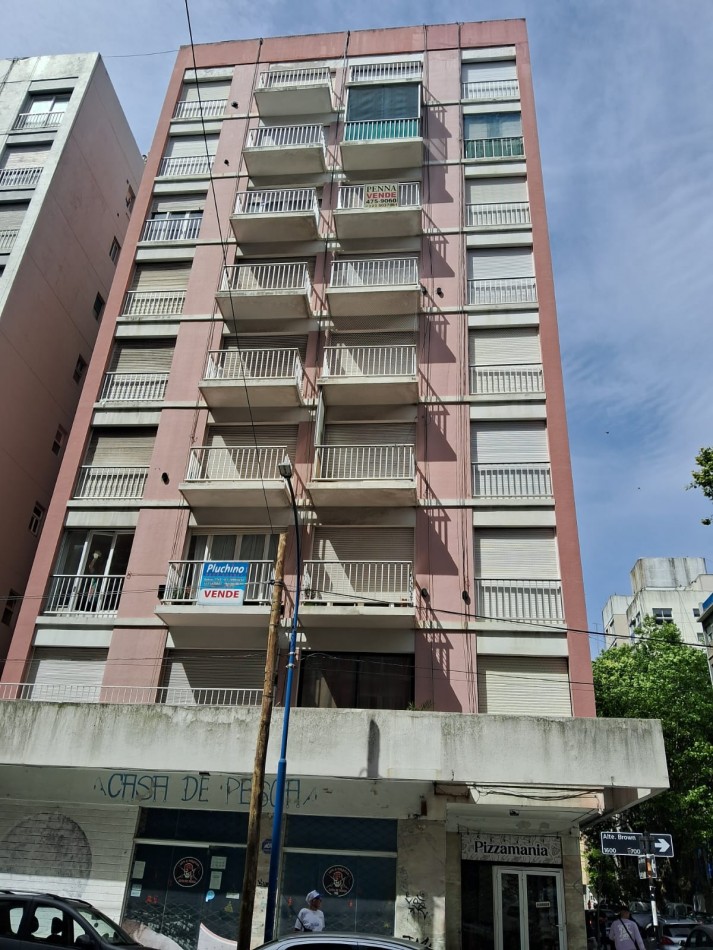 Departamento 2 amb. a la calle