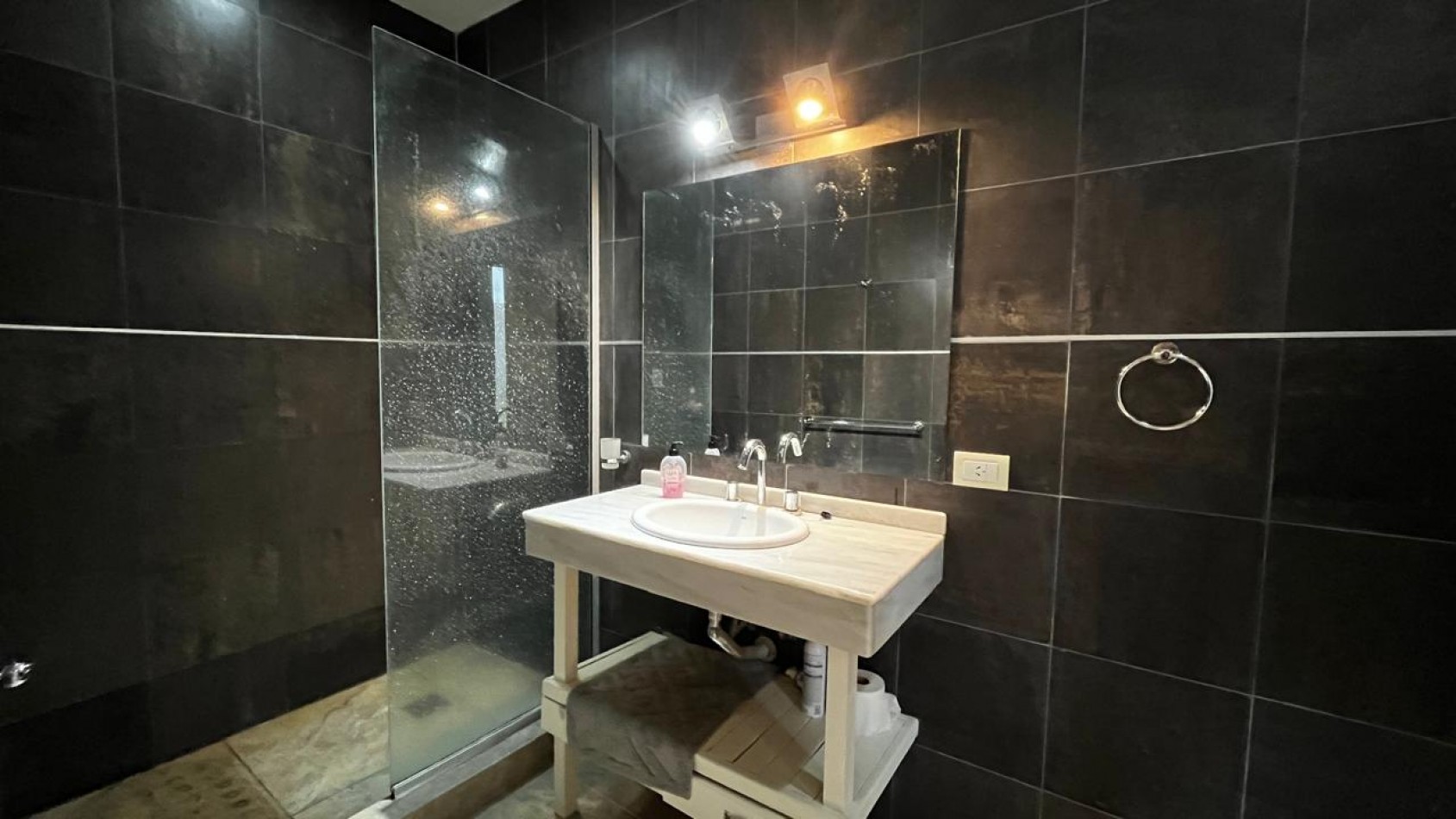 CASA EN VENTA - RESIDENCIAL I 572 - COSTA ESMERALDA