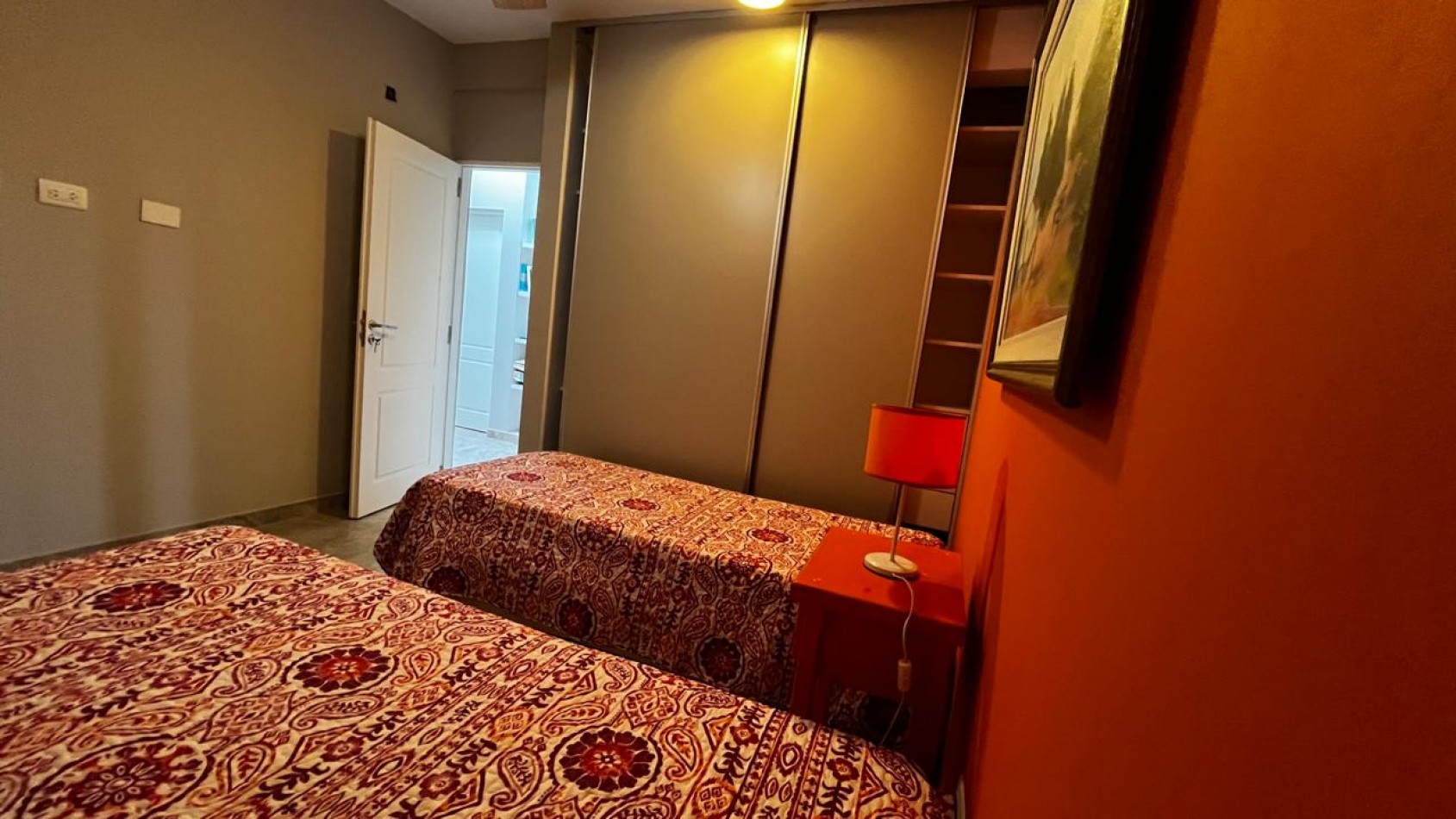 CASA EN VENTA - RESIDENCIAL I 572 - COSTA ESMERALDA