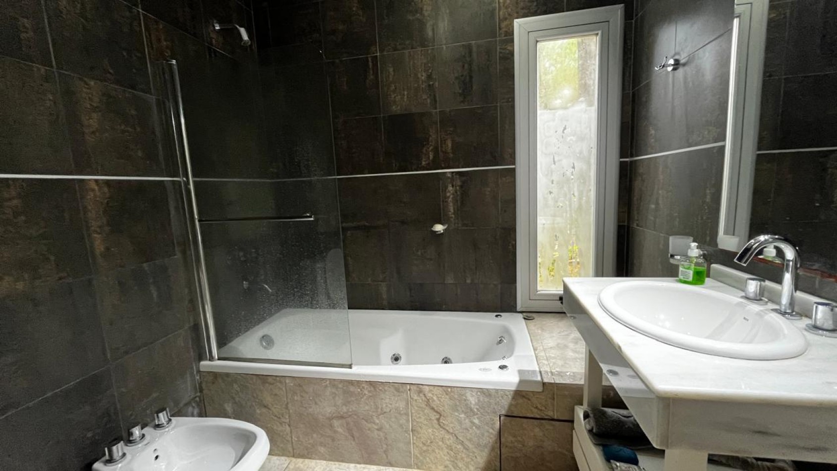 CASA EN VENTA - RESIDENCIAL I 572 - COSTA ESMERALDA