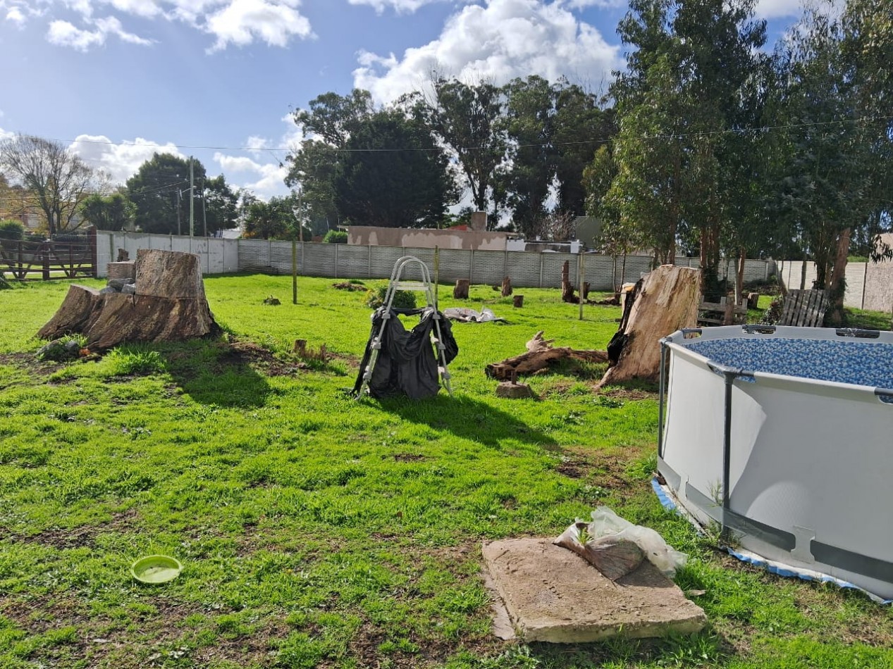 VENTA CASA CON 2 LOTES-PARQUE PEÑA